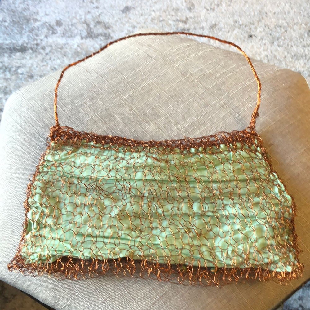 Clutch - Picture 2 of 5